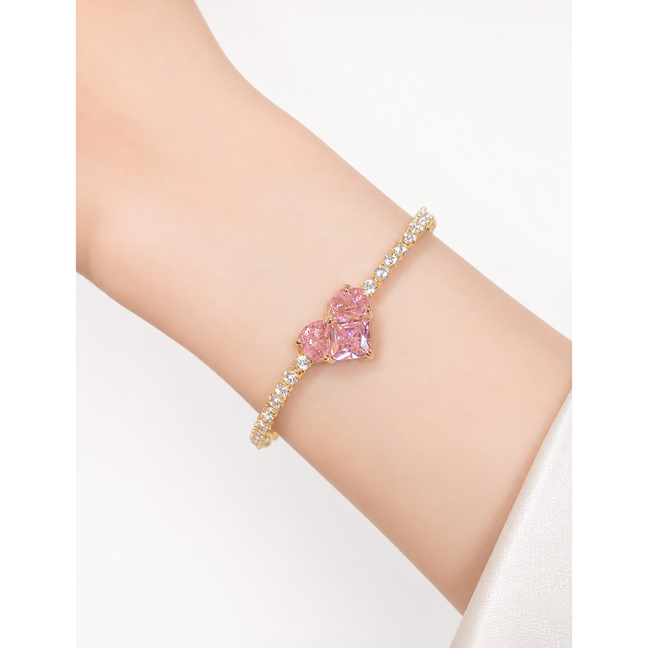 flora heart bracelet